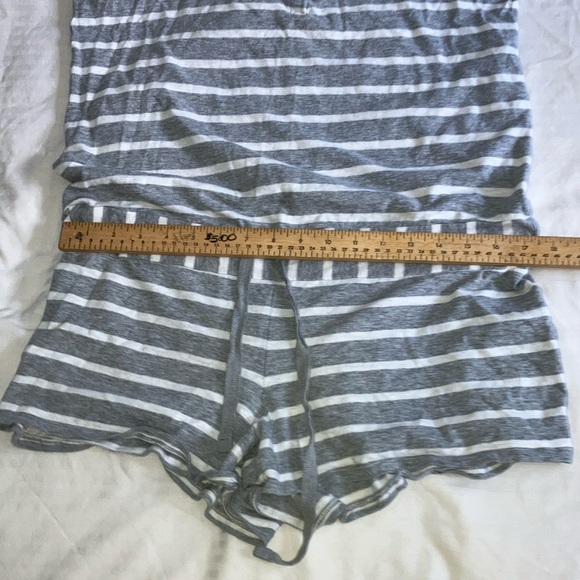 GAP medium women’s romper - cotton gray/ White nautical Striped Jumpsuit - Picture 12 of 16